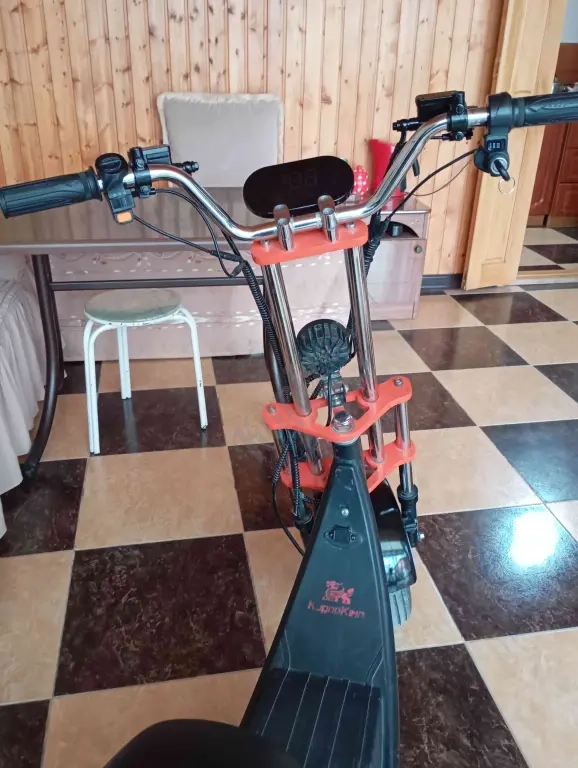 электроскутер