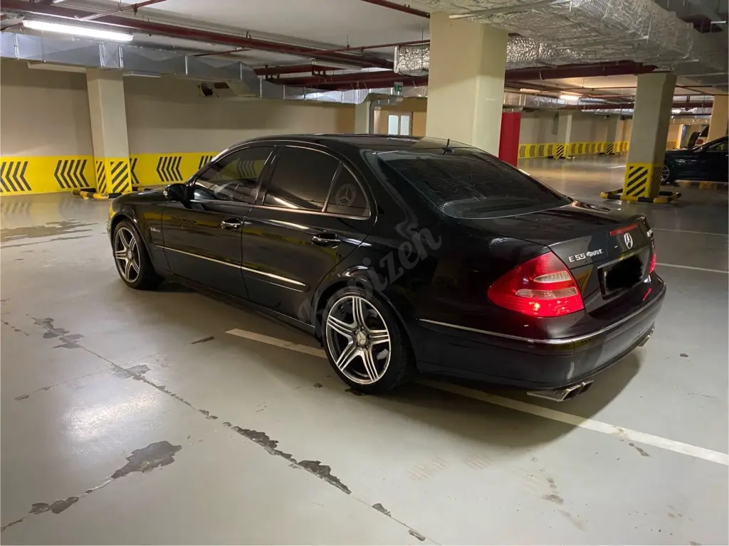 Продам Мерседес Е350 W211