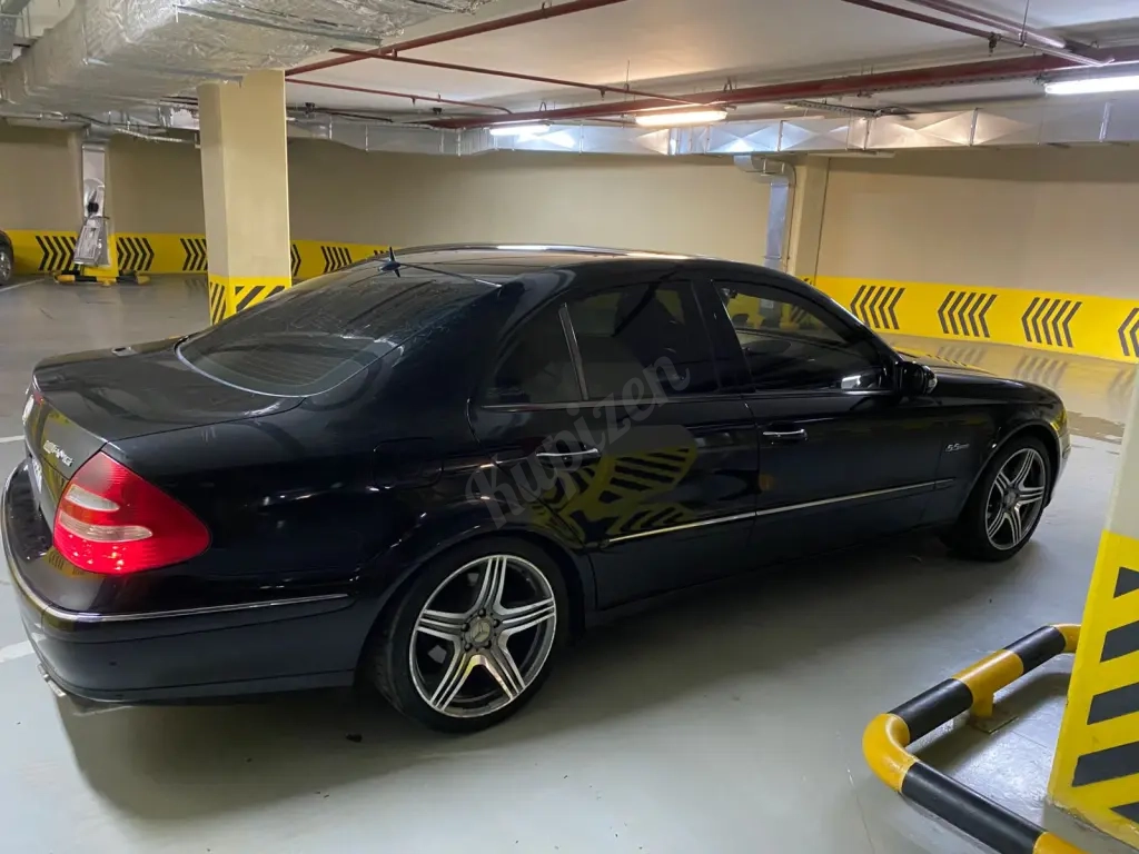 Продам Мерседес Е350 W211